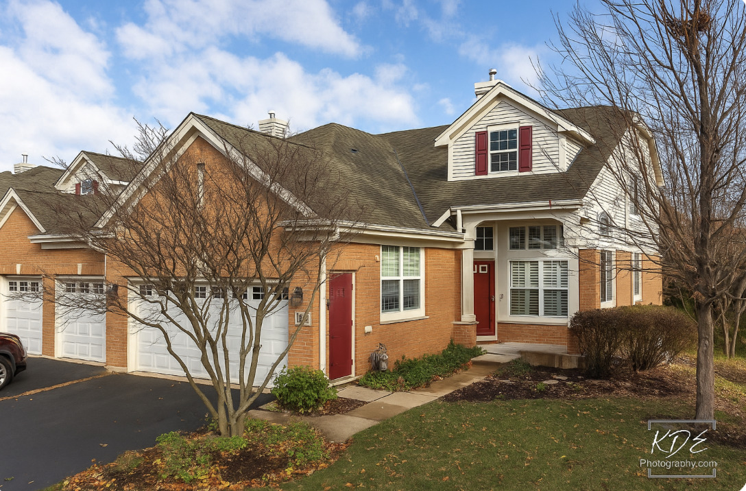 945 WINNERS CUP Court #945, Naperville, IL 60565