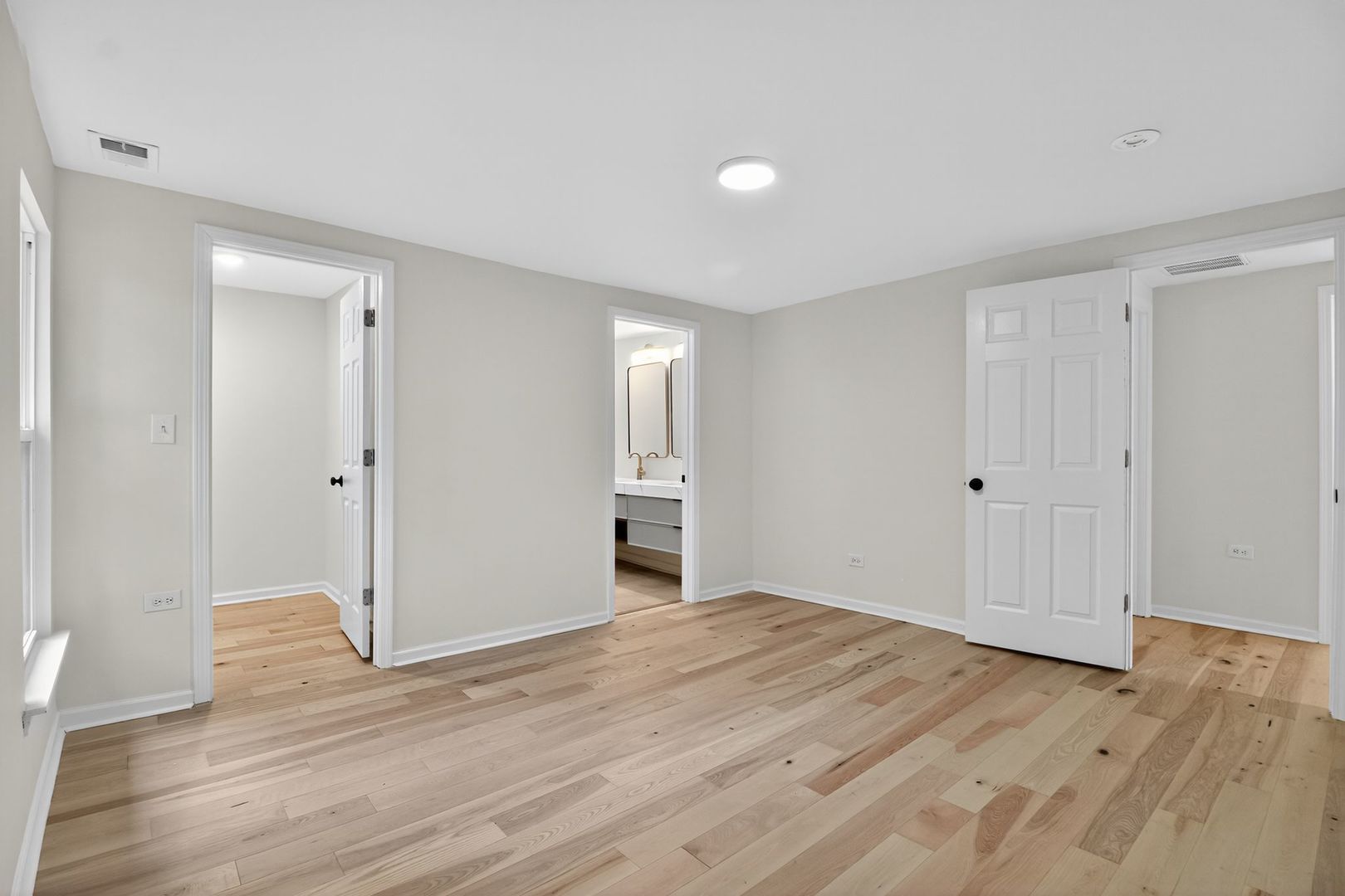 913 Sunset Court, Deerfield, IL 60015