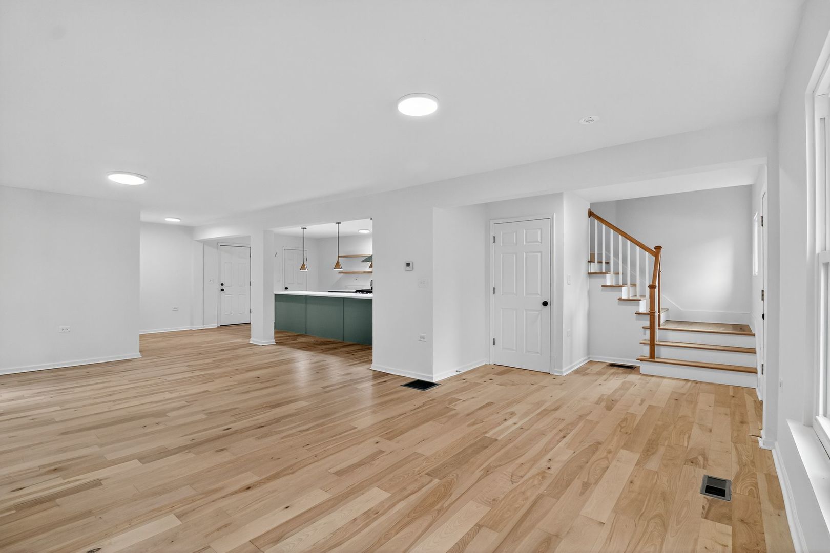 913 Sunset Court, Deerfield, IL 60015