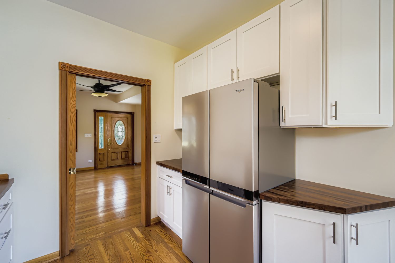 1136 E Kenilworth Avenue, Lombard, IL 60148