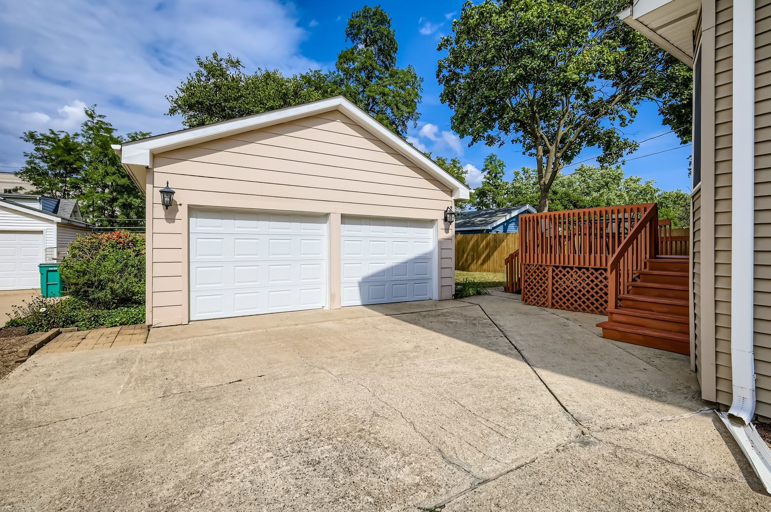 1136 E Kenilworth Avenue, Lombard, IL 60148