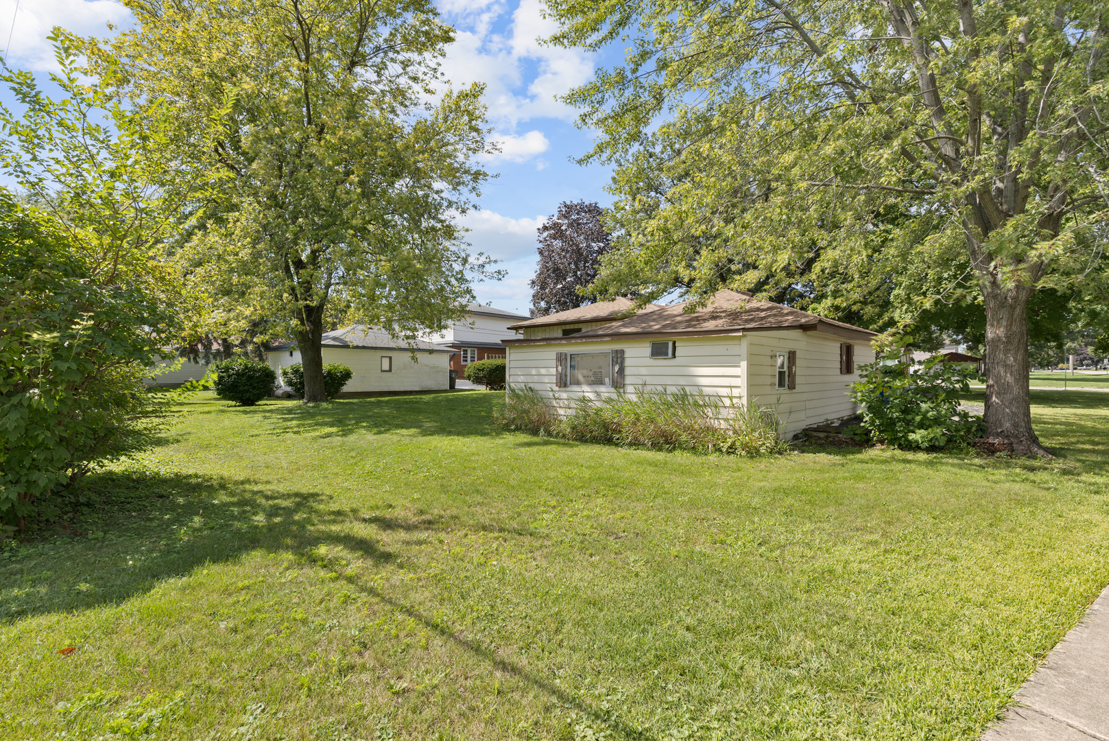 259 PINE Lane, Bensenville, IL 60106