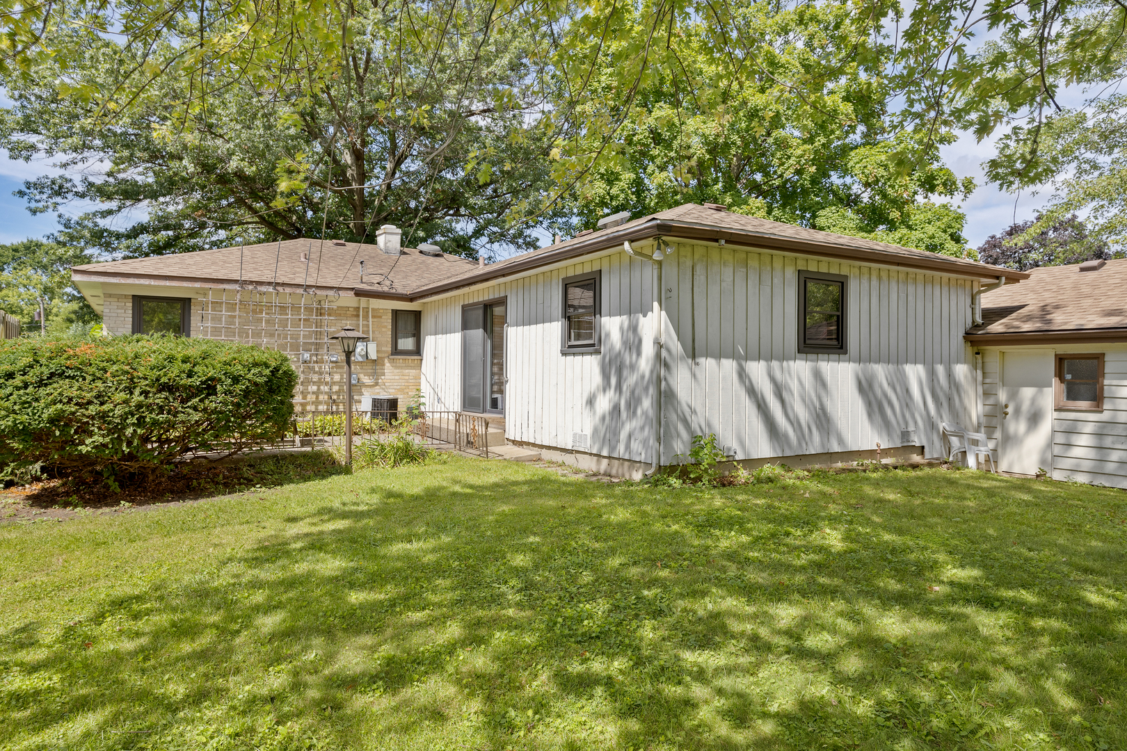 259 PINE Lane, Bensenville, IL 60106
