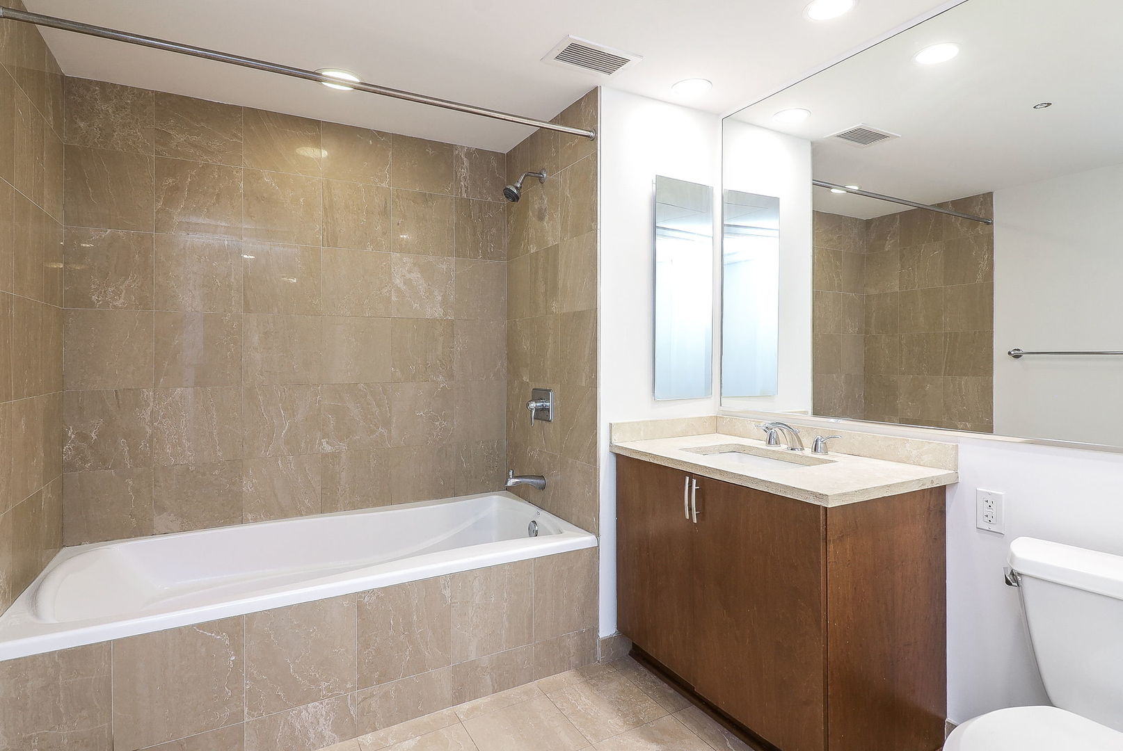 60 E Monroe Street #2705, Chicago, IL 60603