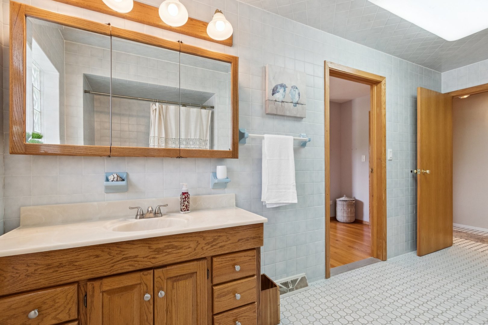 715 Fuller Road, Gurnee, IL 60031