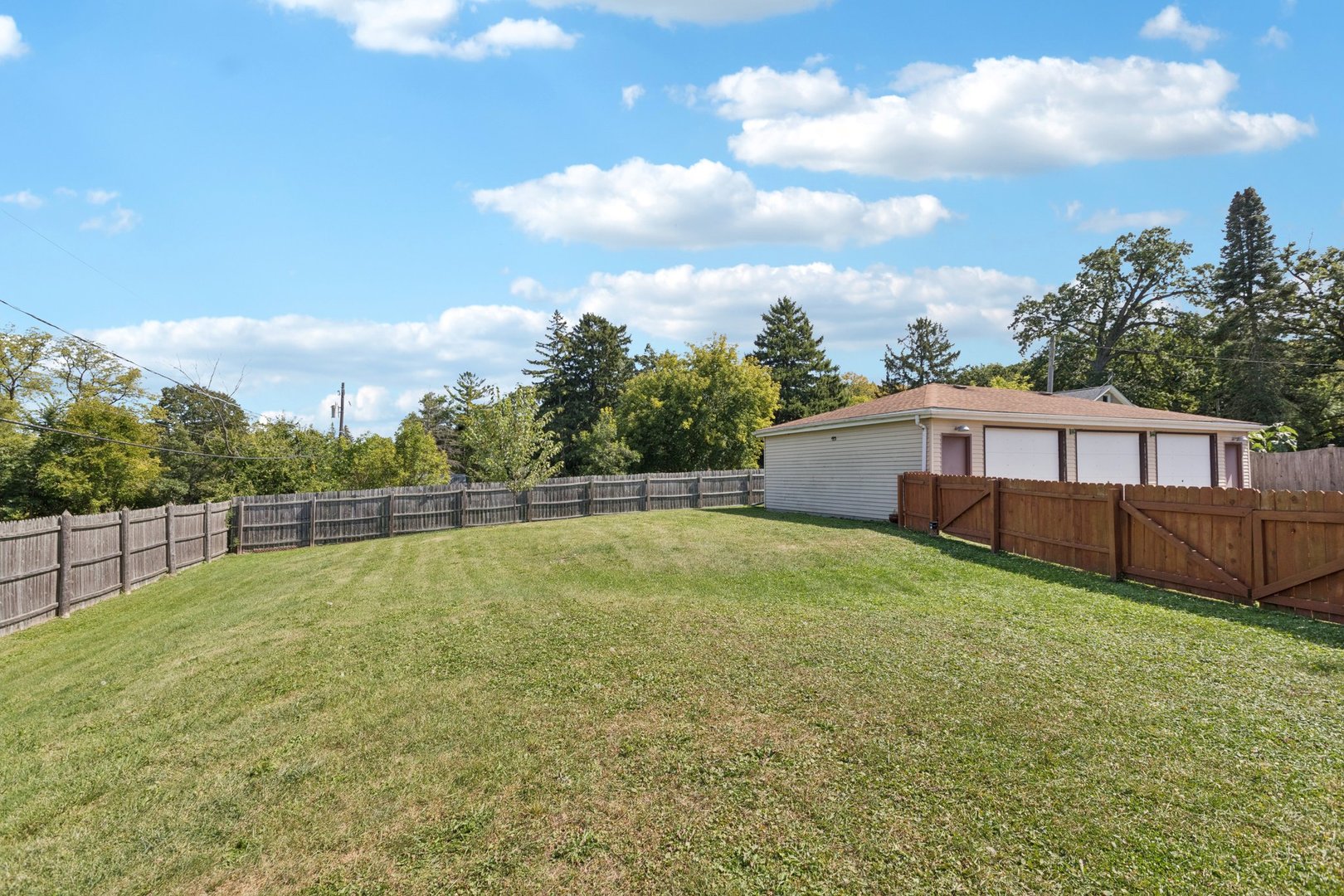 715 Fuller Road, Gurnee, IL 60031