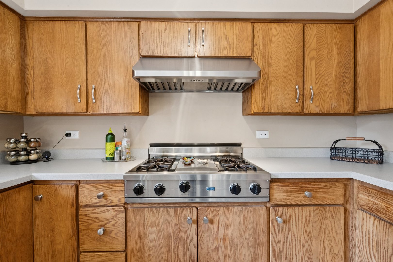 715 Fuller Road, Gurnee, IL 60031
