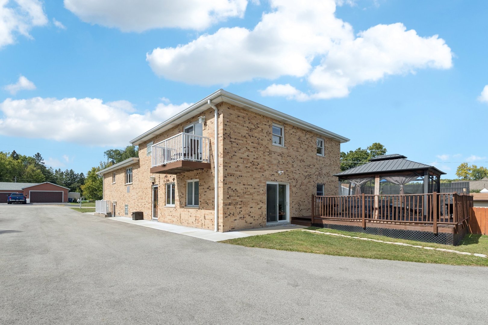 715 Fuller Road, Gurnee, IL 60031