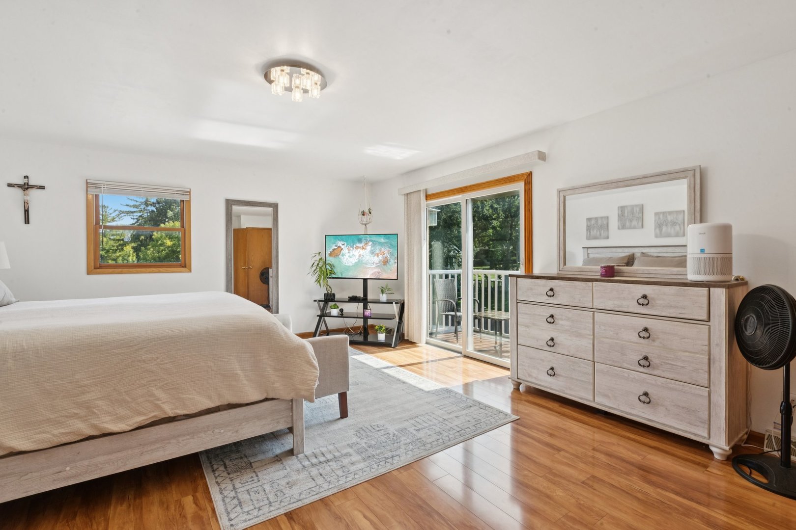 715 Fuller Road, Gurnee, IL 60031