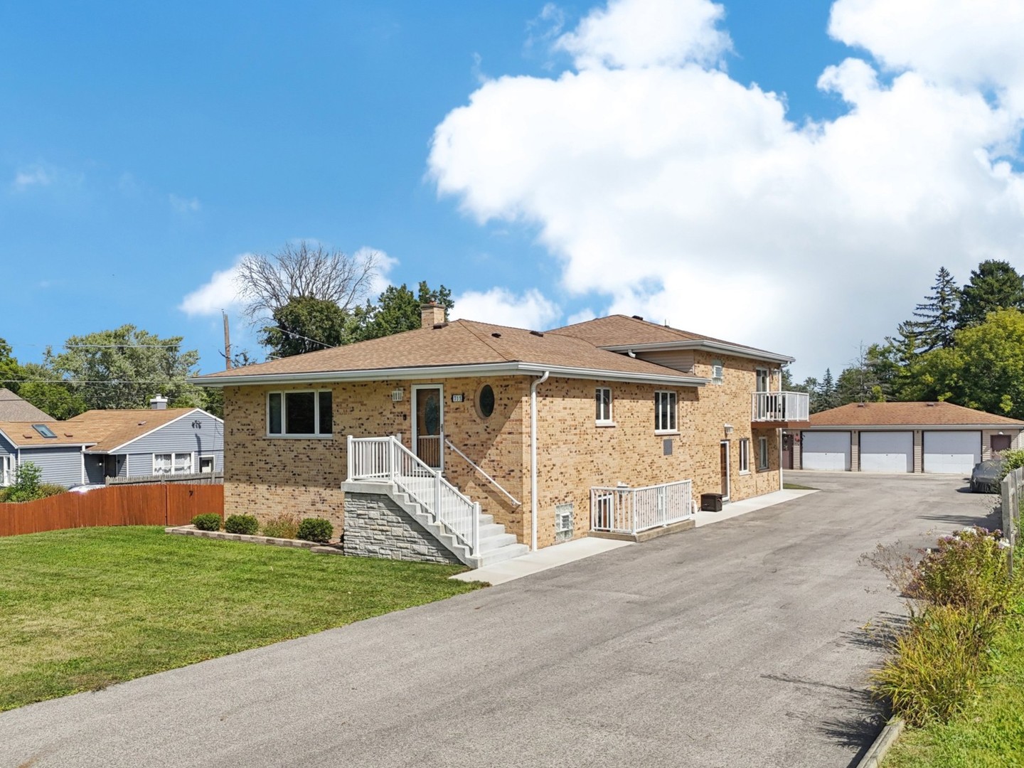 715 Fuller Road, Gurnee, IL 60031