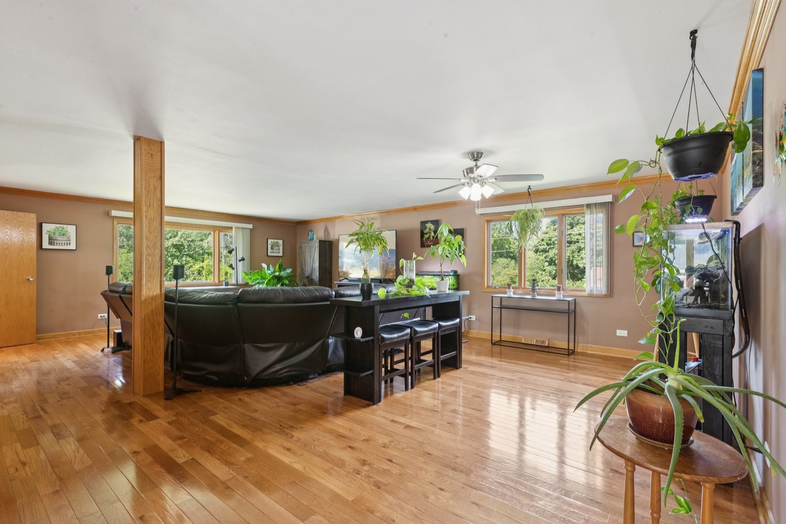 715 Fuller Road, Gurnee, IL 60031