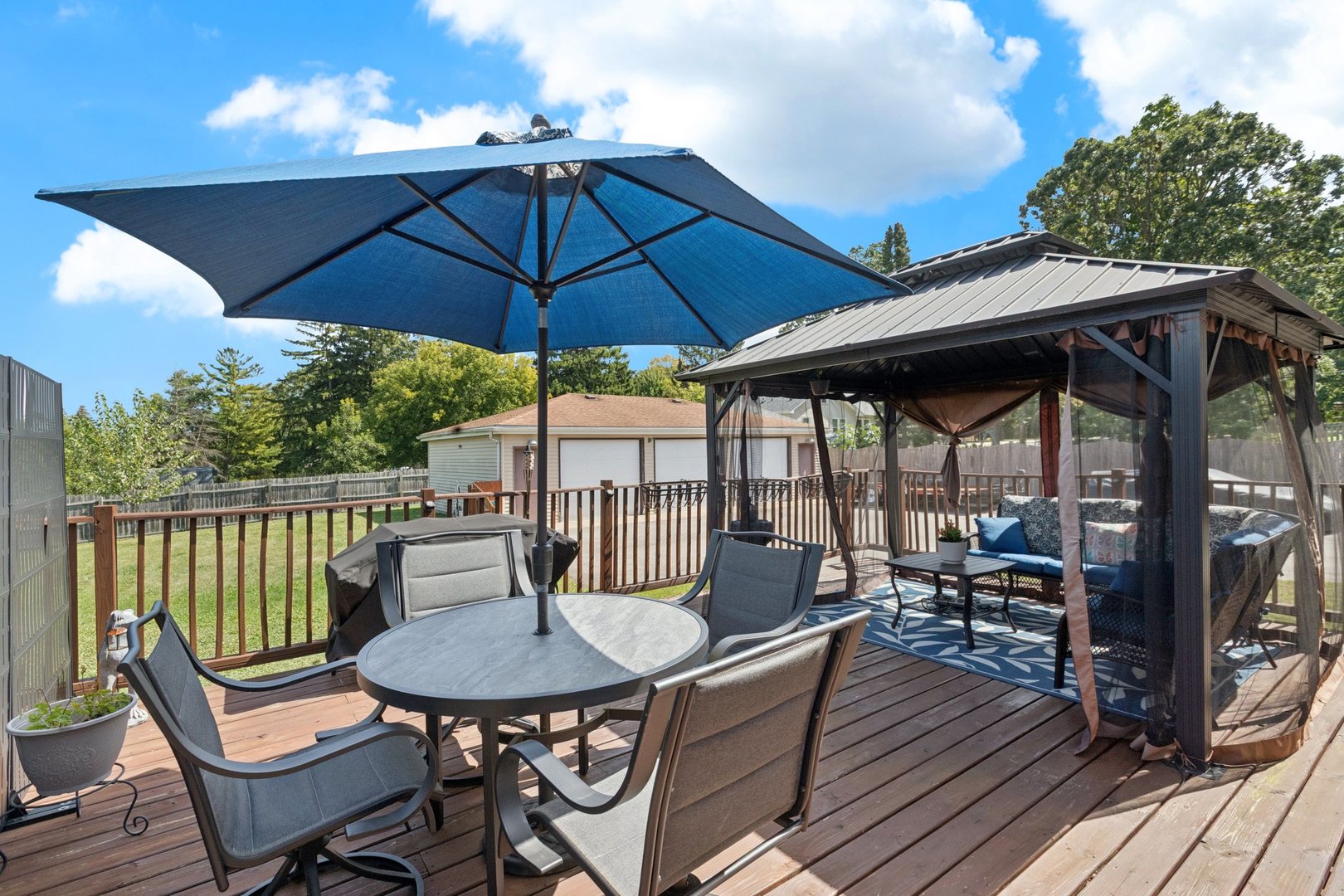 715 Fuller Road, Gurnee, IL 60031