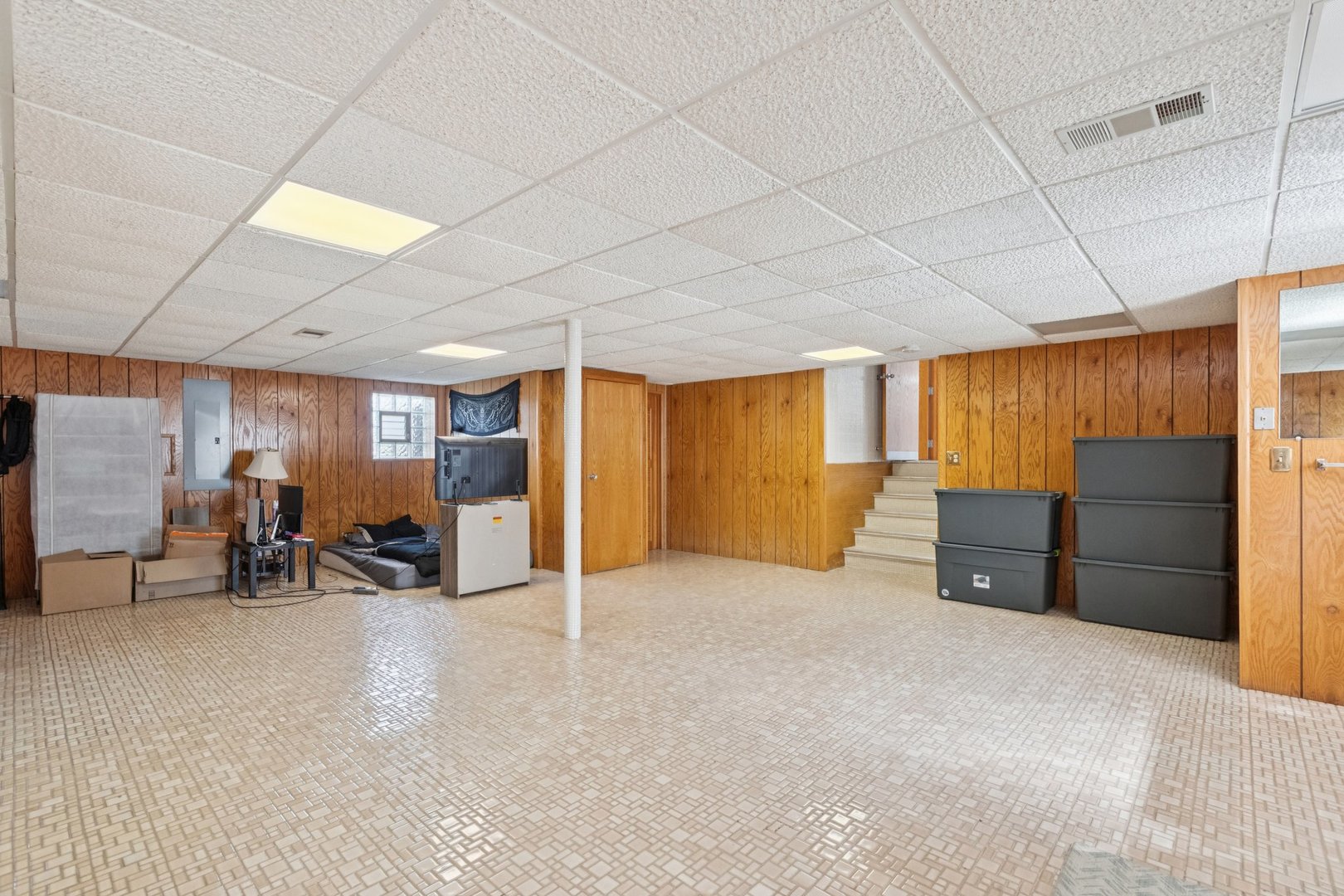 715 Fuller Road, Gurnee, IL 60031