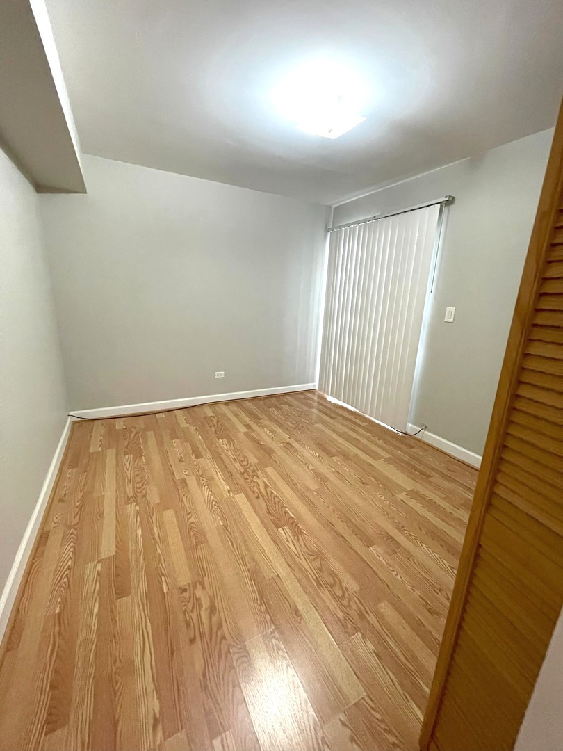 6170 Knoll Lane Court #201, Willowbrook, IL 60527