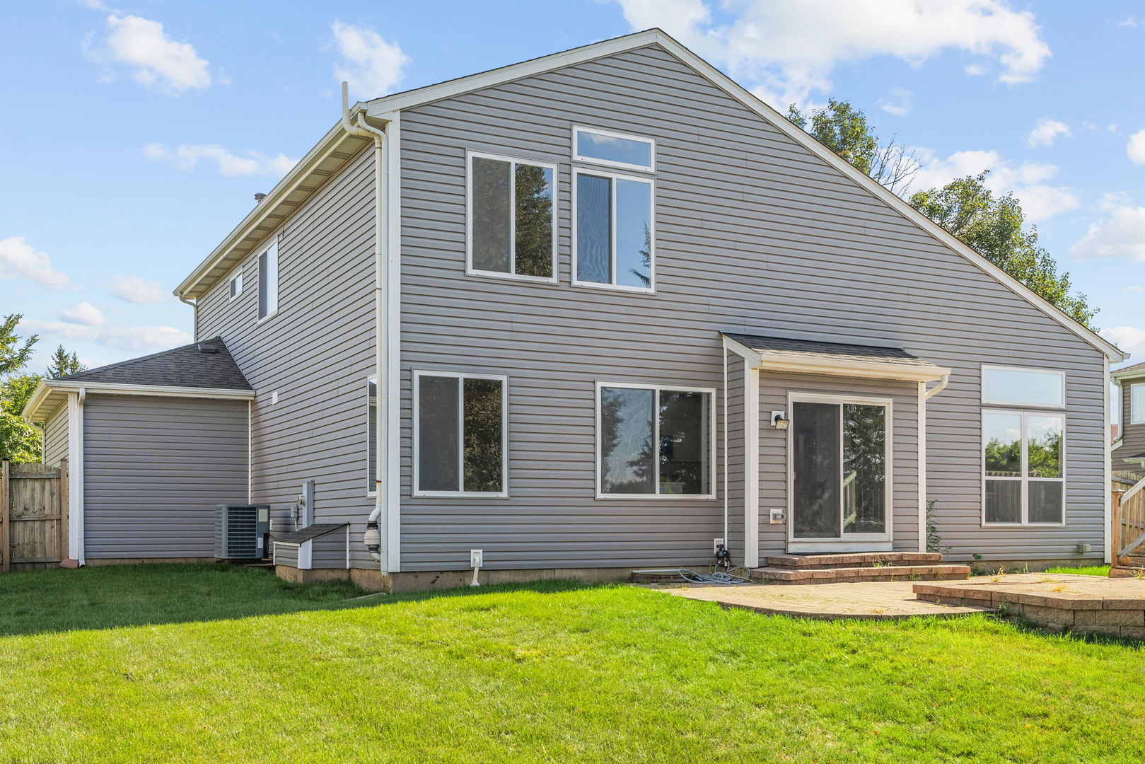 147 Willow Bend, Bolingbrook, IL 60490