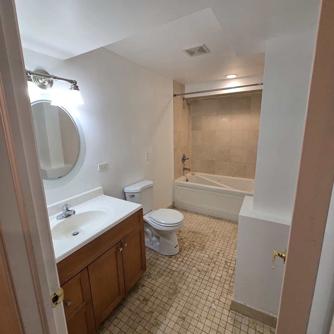 4944 N Spaulding Avenue #G, Chicago, IL 60625