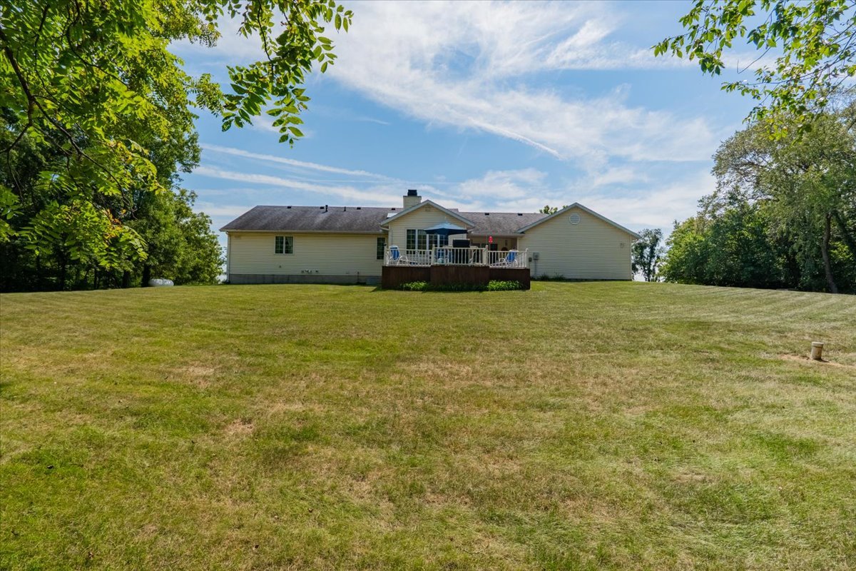 5897 Country Meadow Lane, Clinton, IL 61727