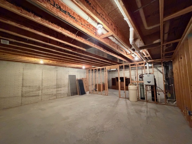 5897 Country Meadow Lane, Clinton, IL 61727