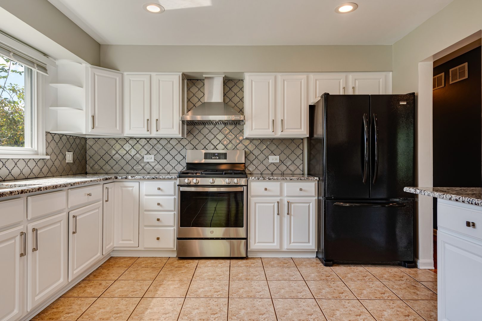 810 Red Bridge Road, Lake Zurich, IL 60047