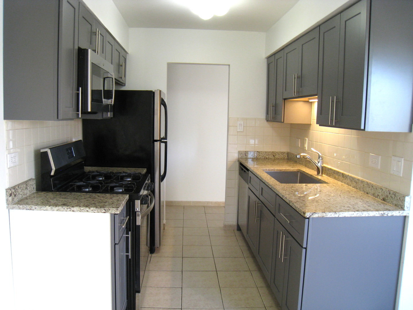 187 PICKWICK Drive #3F, Schaumburg, IL 60193