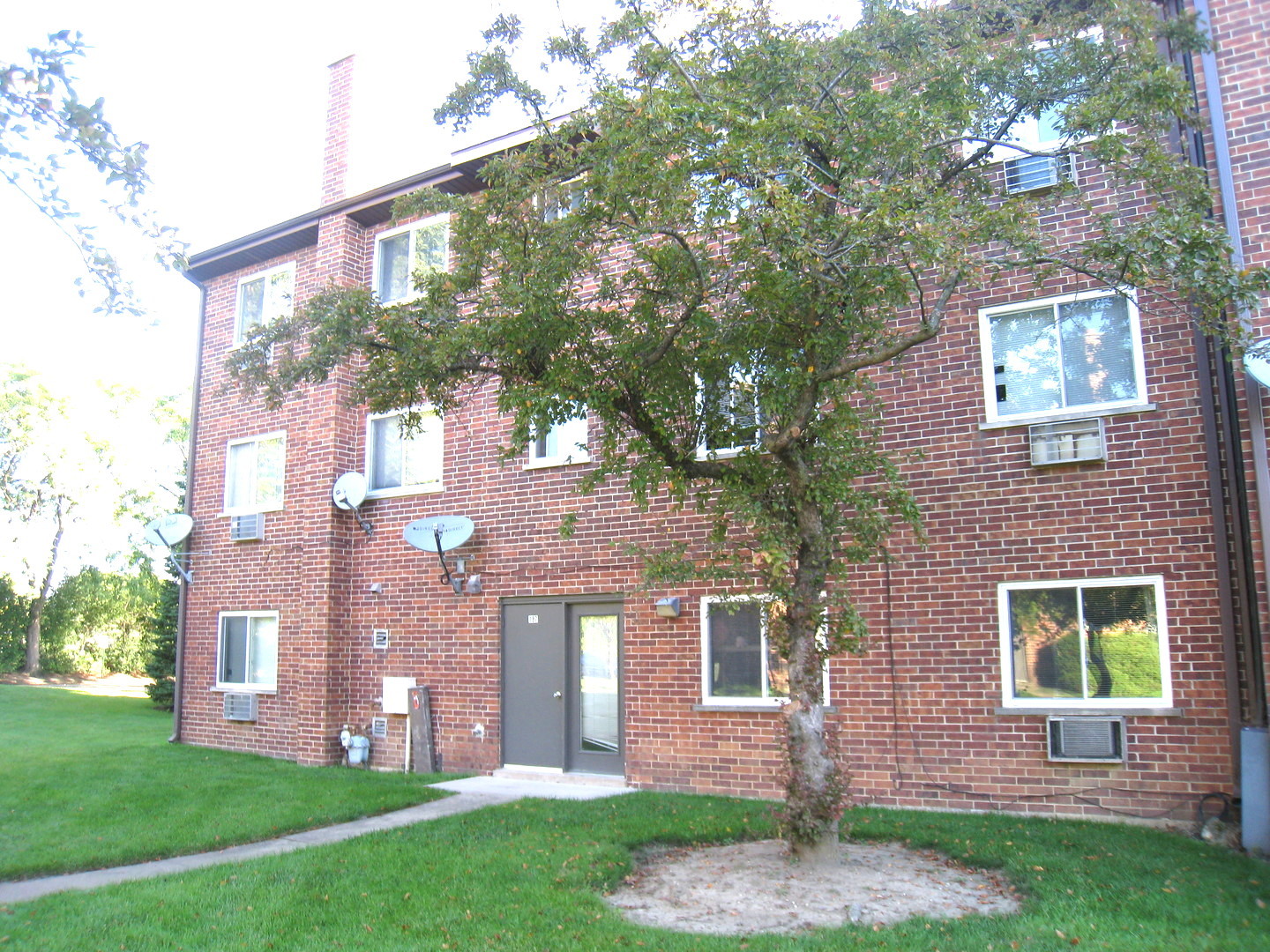 187 PICKWICK Drive #3F, Schaumburg, IL 60193