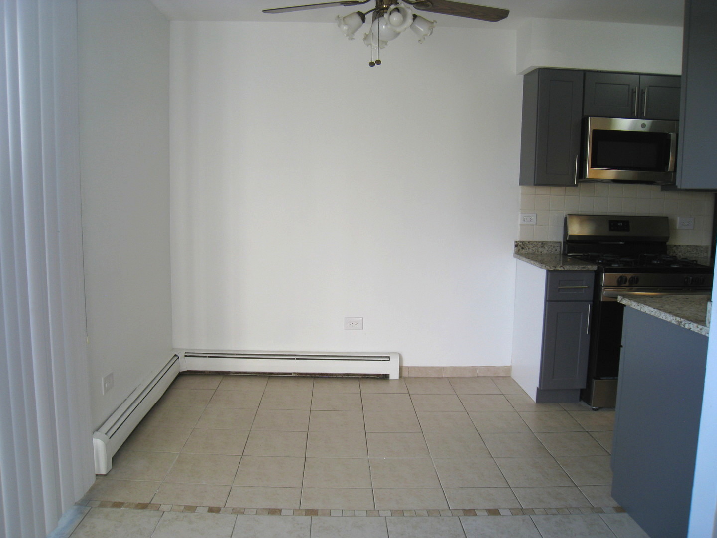 187 PICKWICK Drive #3F, Schaumburg, IL 60193