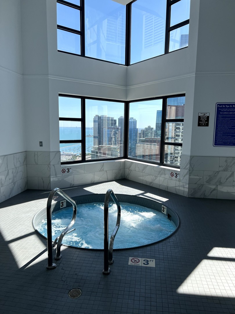 401 E Ontario Street #406, Chicago, IL 60611