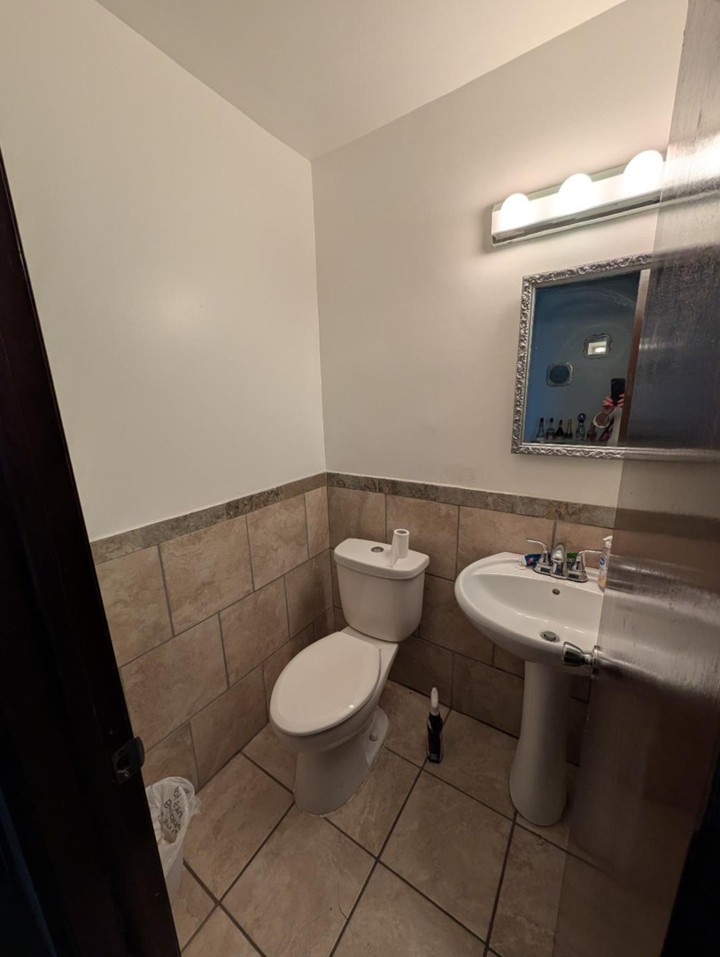 4420 VERNON Avenue, Brookfield, IL 60513