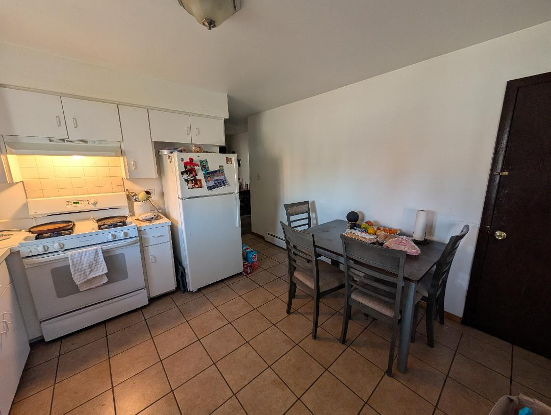 4420 VERNON Avenue, Brookfield, IL 60513