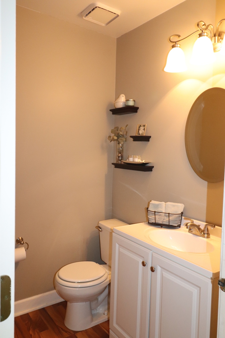 1900 Waverly Lane, Algonquin, IL 60102