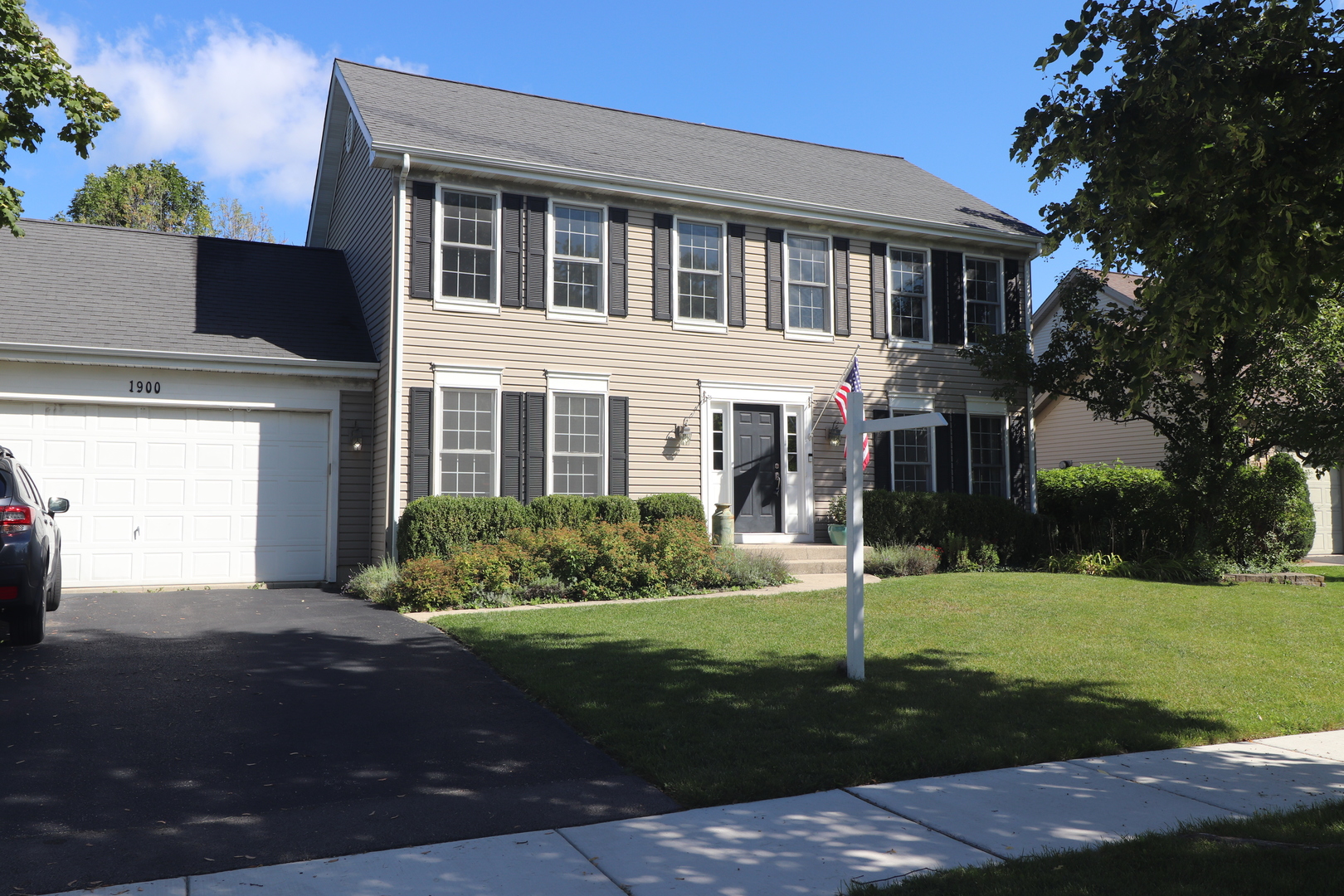 1900 Waverly Lane, Algonquin, IL 60102
