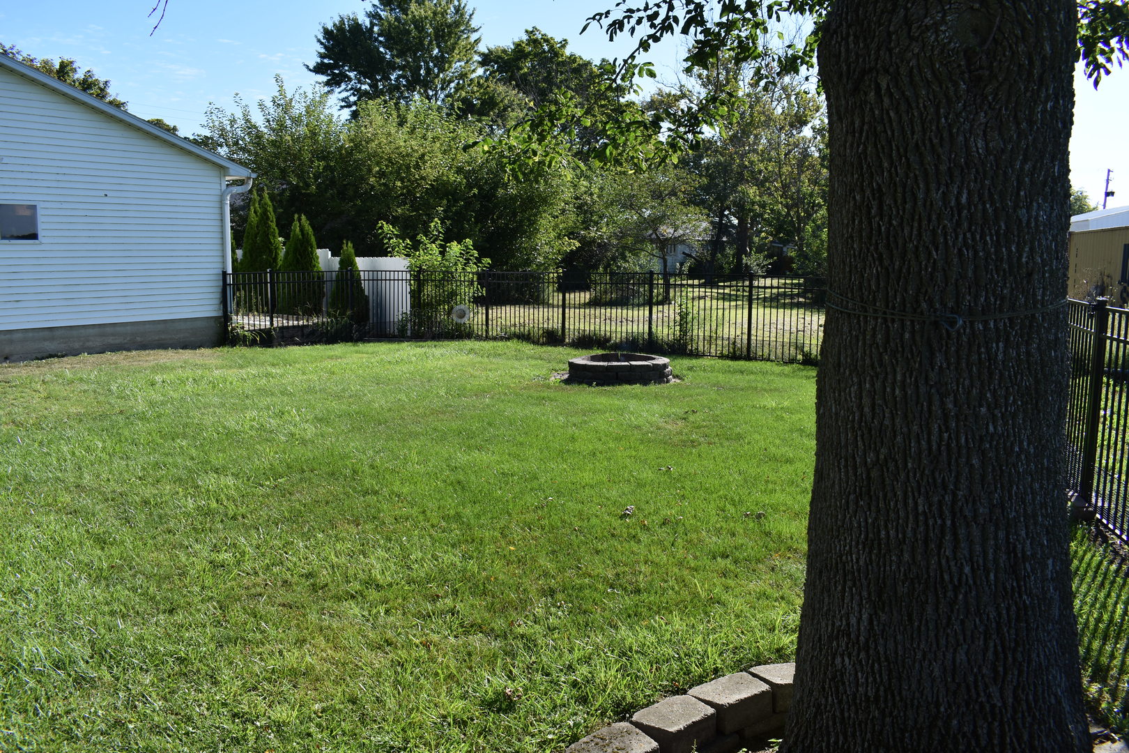 403 E Elm Street, Buckley, IL 60918