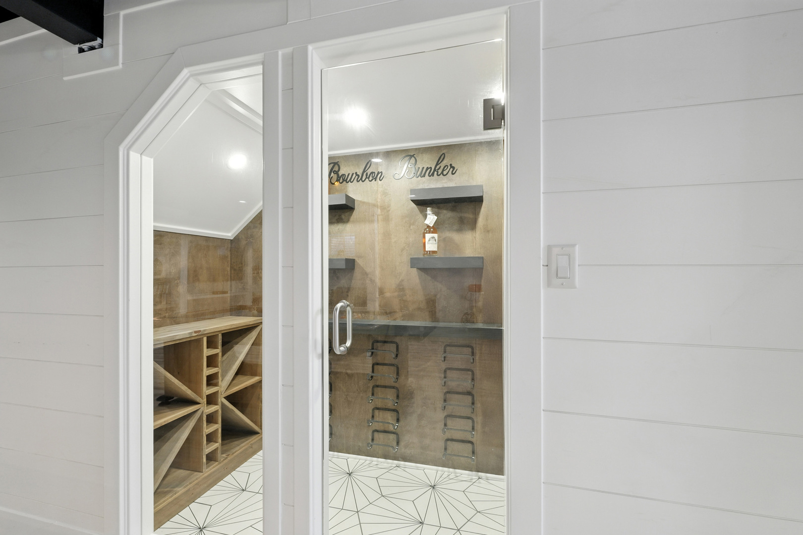 10 W 12TH Avenue, Naperville, IL 60563