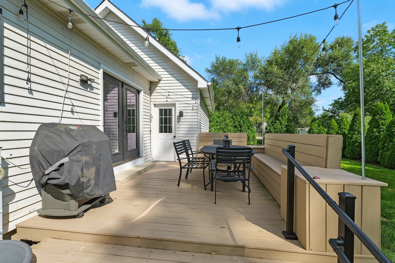 10 W 12TH Avenue, Naperville, IL 60563