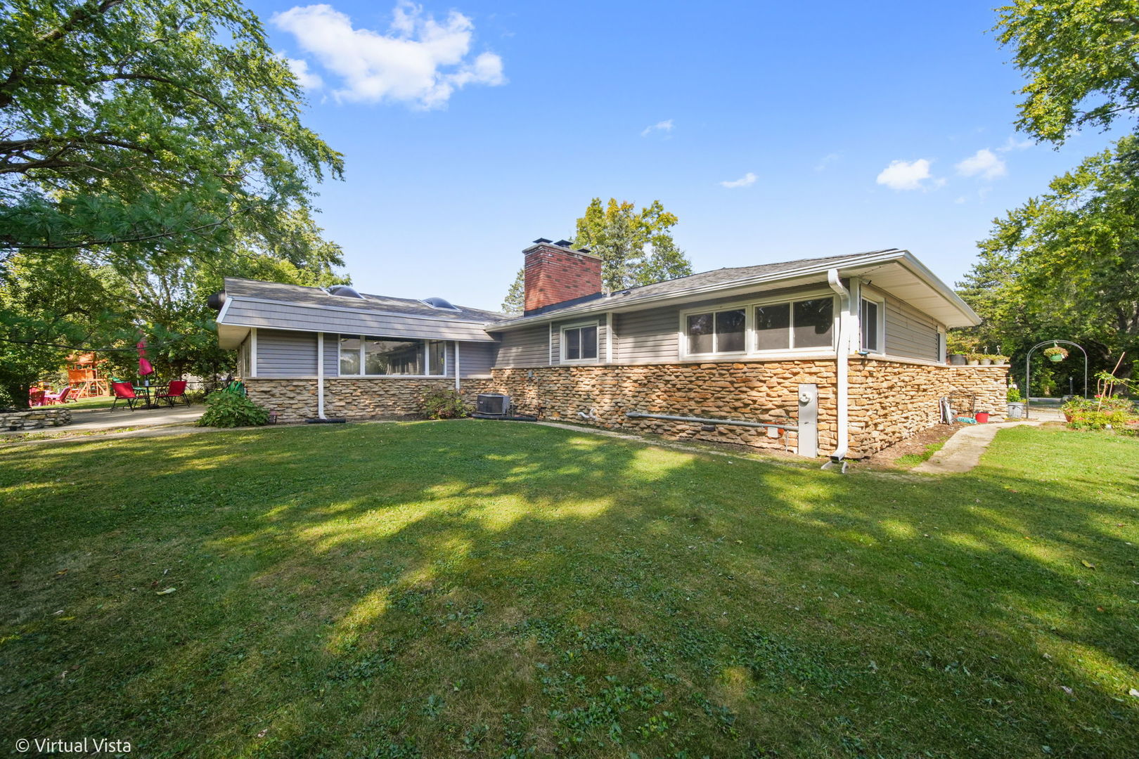 1149 Gail Lane, Sleepy Hollow, IL 60118