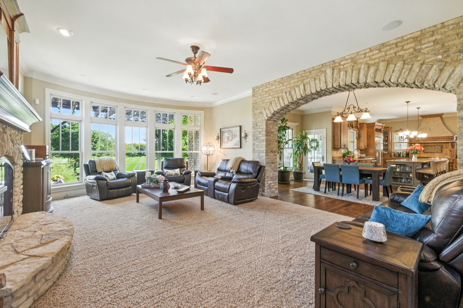 3658 Broadleaf Avenue, Elgin, IL 60124