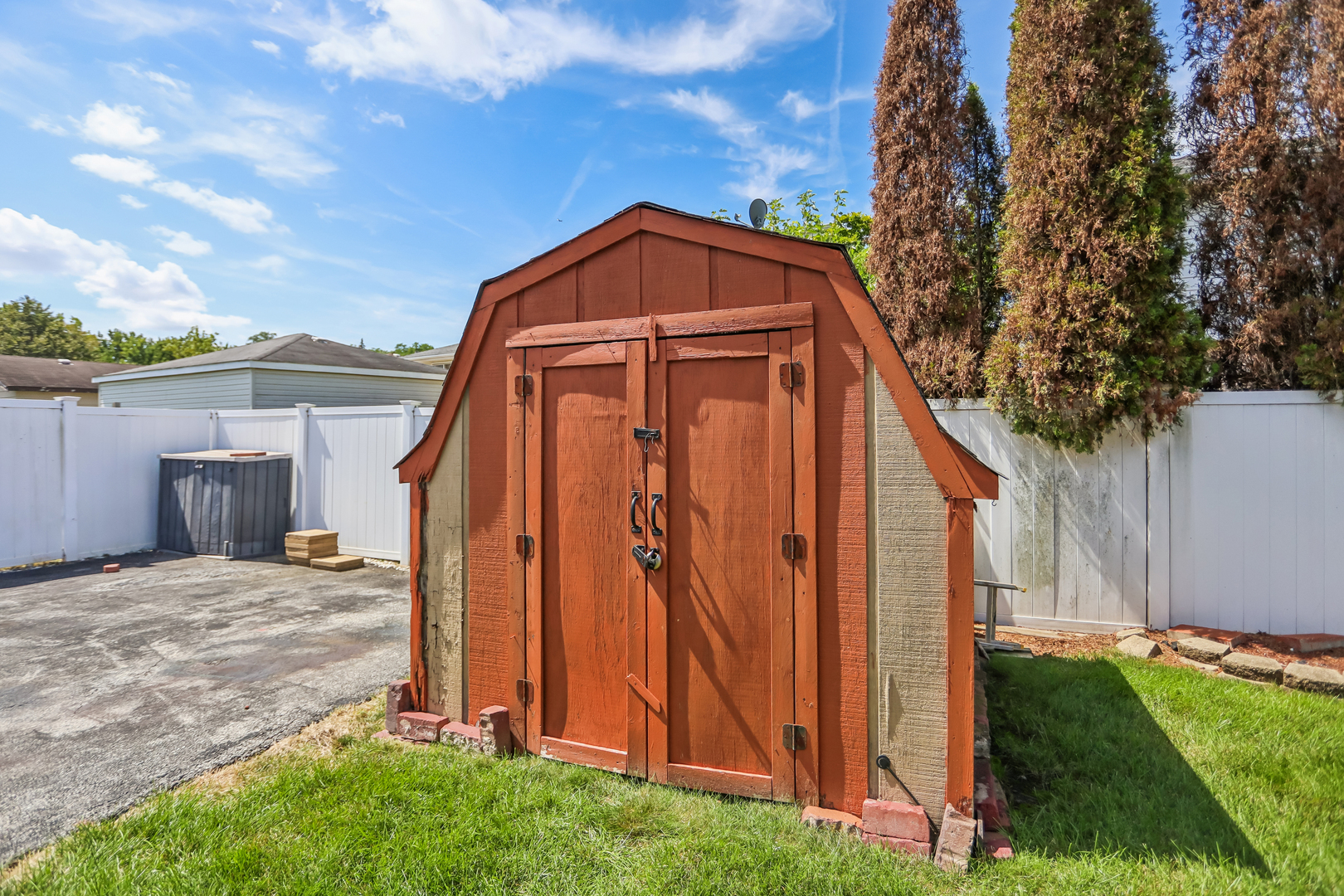 18040 Olympia Drive, Country Club Hills, IL 60478