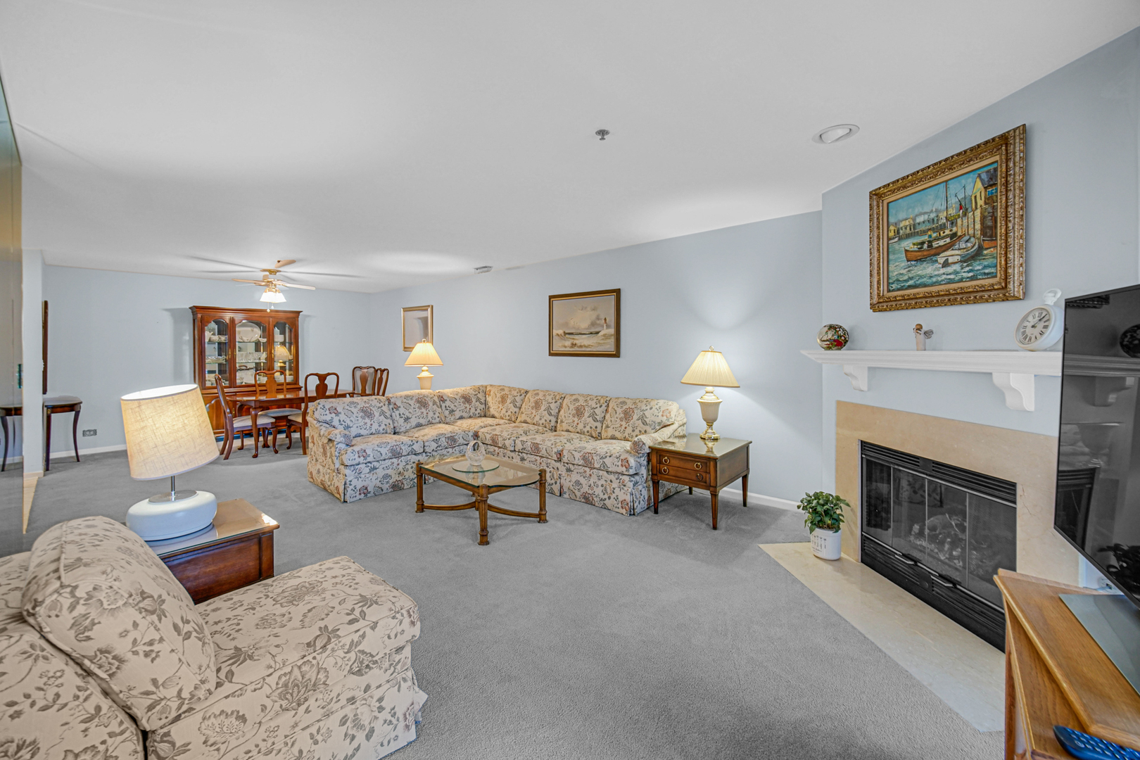 127 Acacia Circle #505, Indian Head Park, IL 60525
