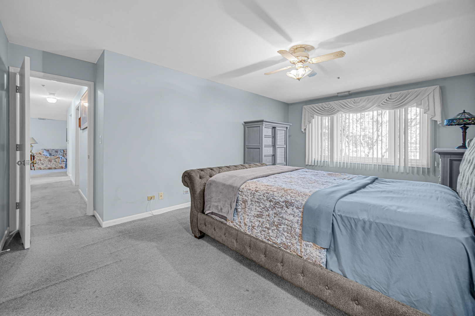 127 Acacia Circle #505, Indian Head Park, IL 60525