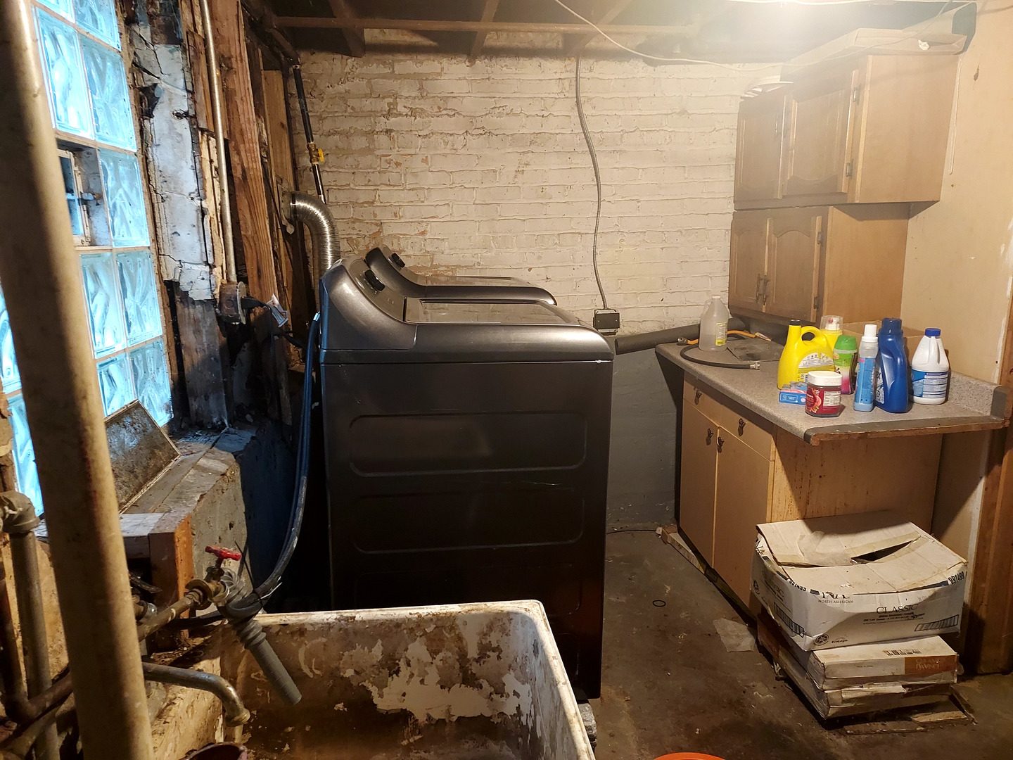 9834 S oglesby Street, Chicago, IL 60617