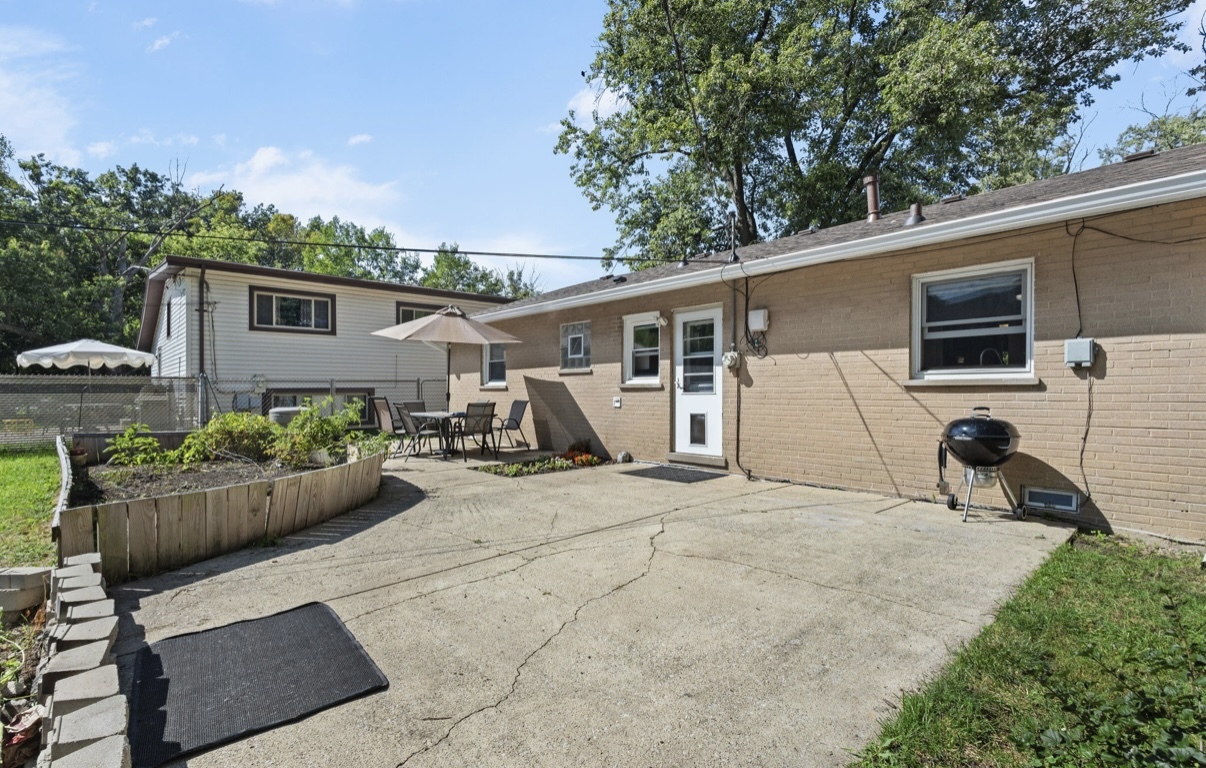 5551 Margie Lane, Oak Forest, IL 60452