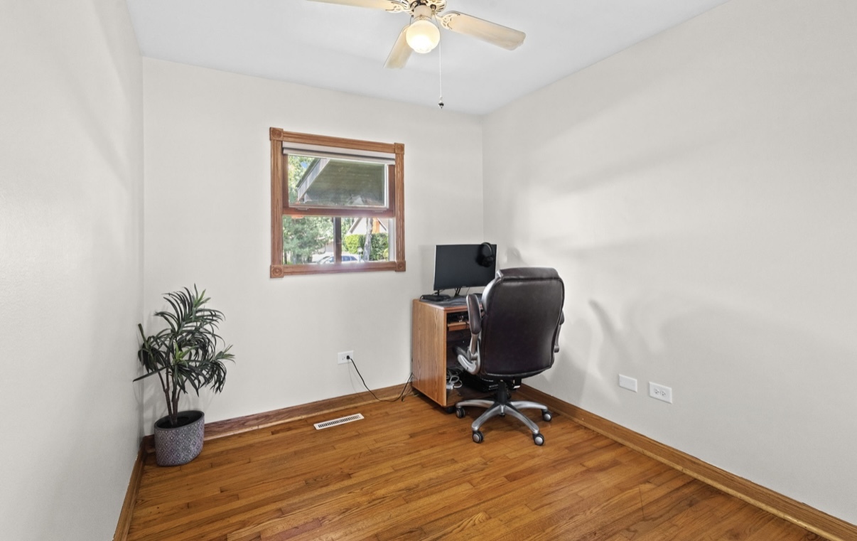 5551 Margie Lane, Oak Forest, IL 60452