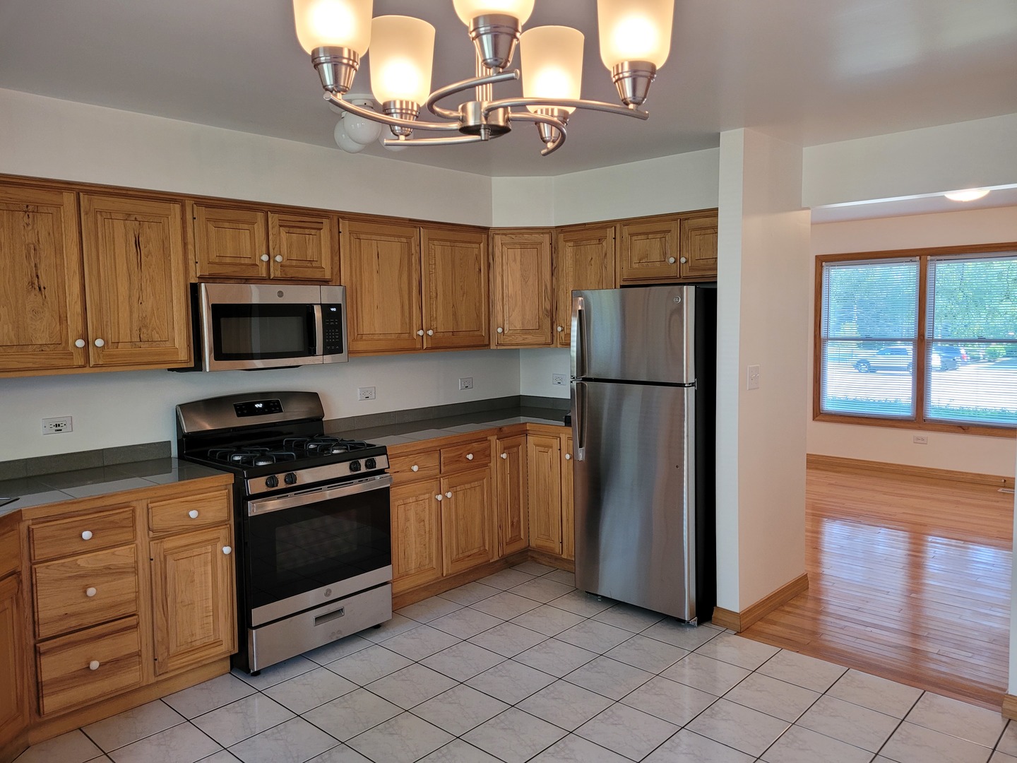 426 E 5th Street, Lockport, IL 60441