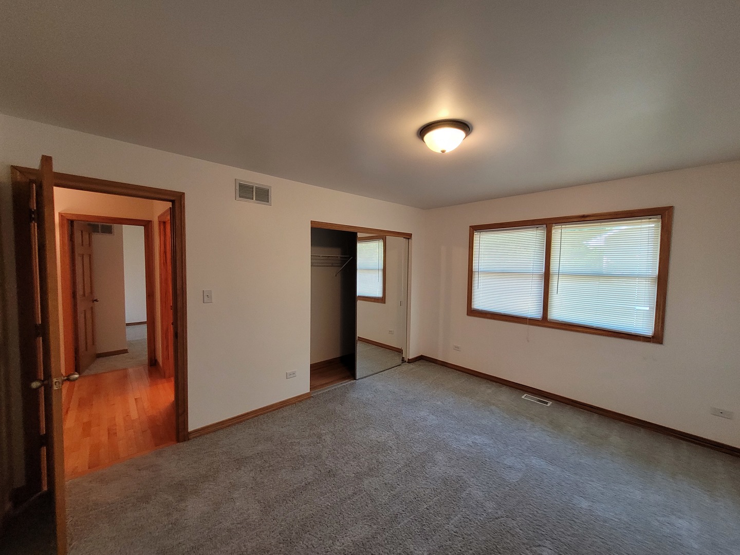426 E 5th Street, Lockport, IL 60441