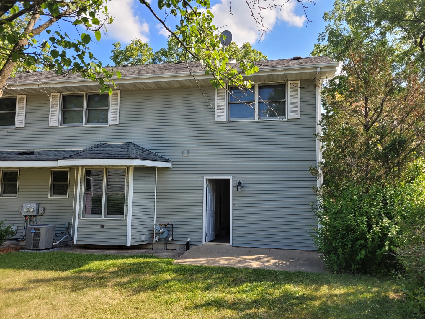 426 E 5th Street, Lockport, IL 60441
