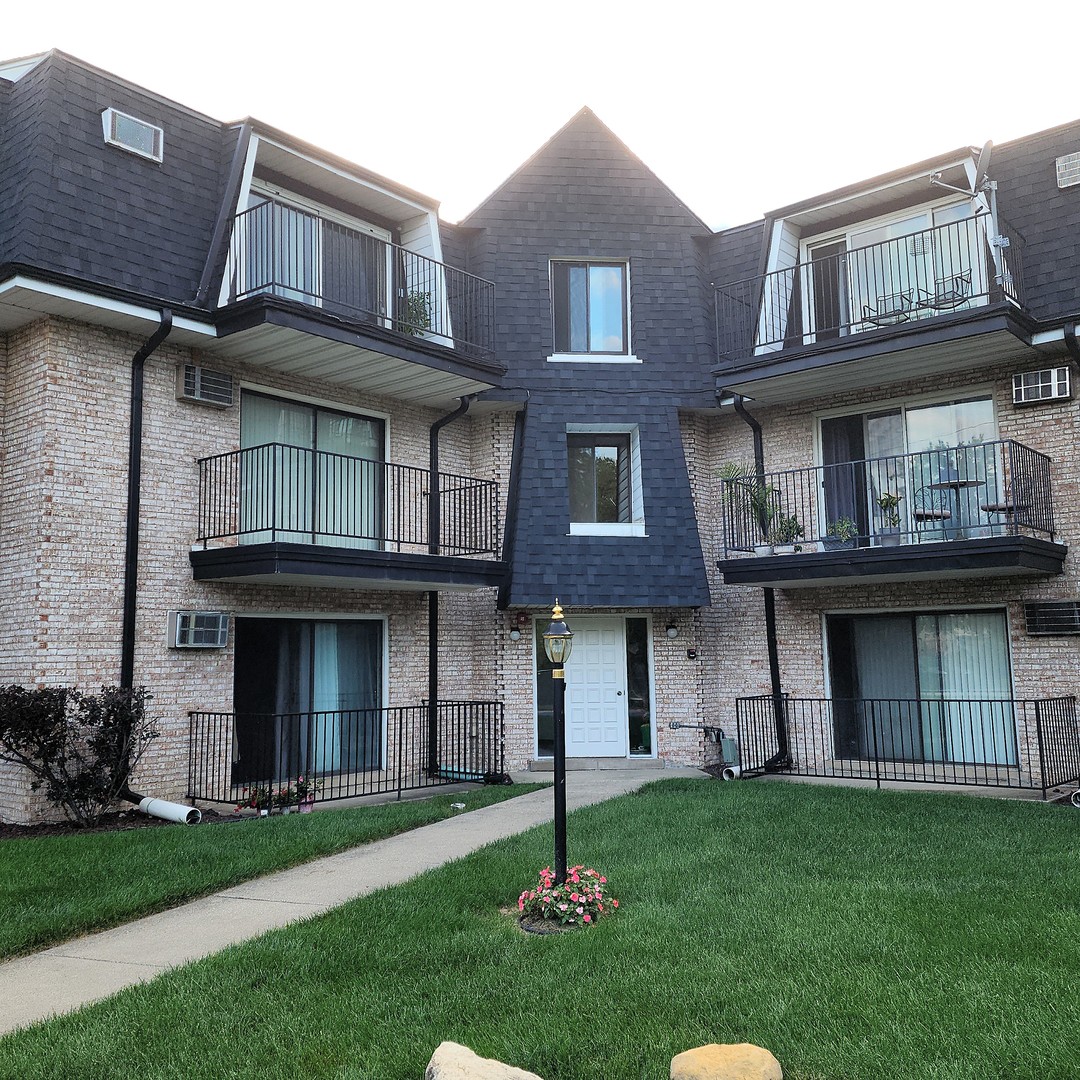 7000 Mather Avenue #303, Chicago Ridge, IL 60415
