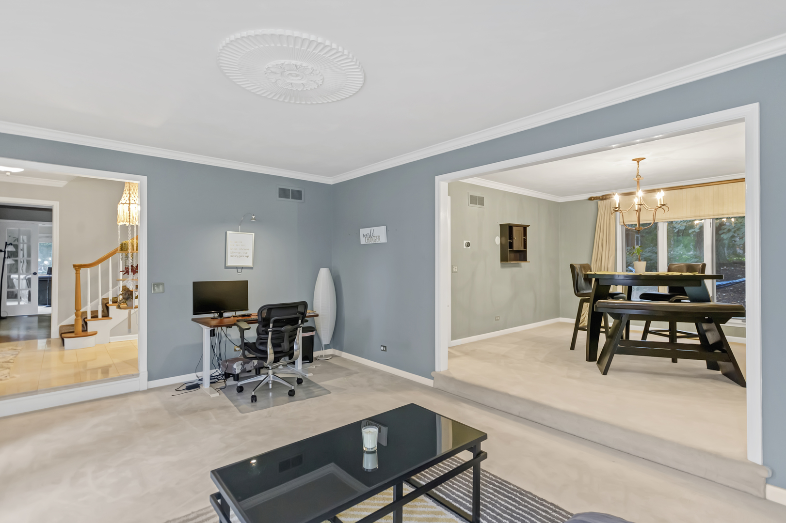 985 Chapel Court, Glen Ellyn, IL 60137