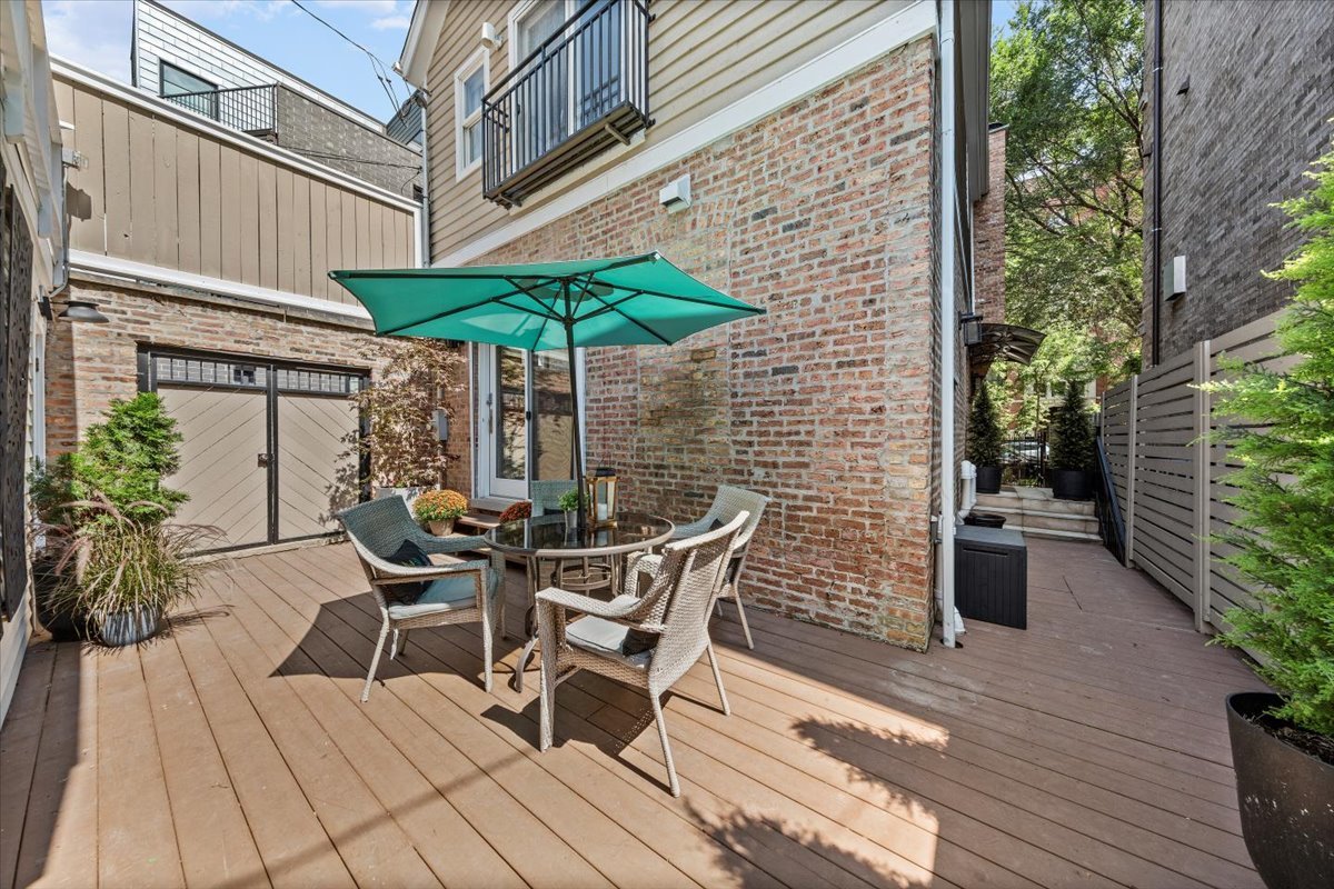 1852 N Sheffield Avenue, Chicago, IL 60614