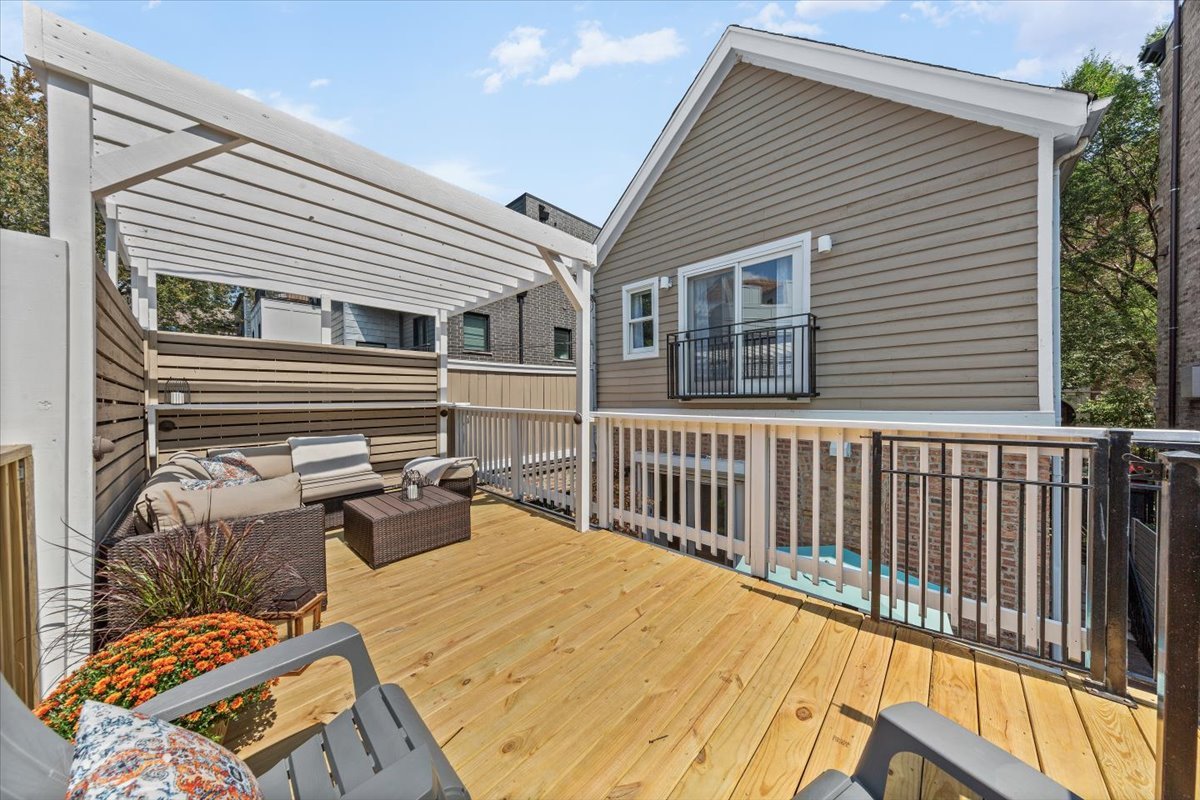 1852 N Sheffield Avenue, Chicago, IL 60614