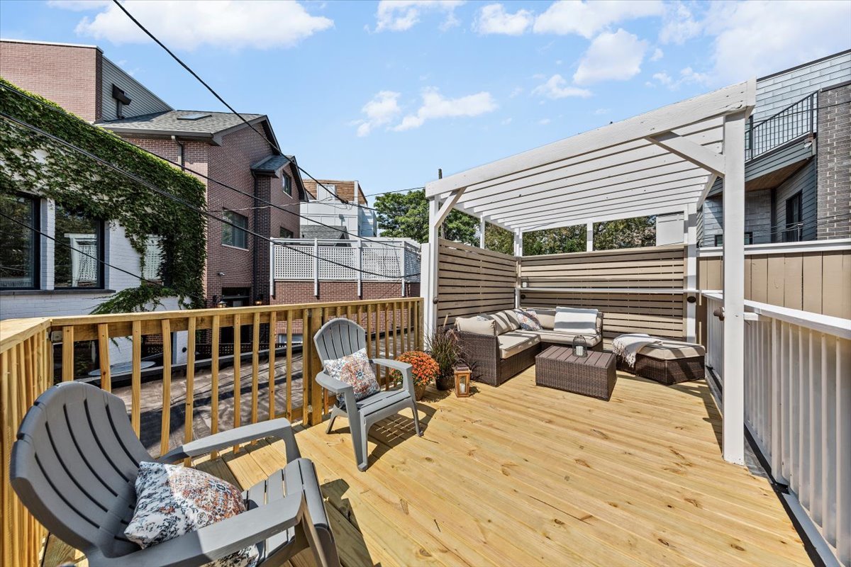 1852 N Sheffield Avenue, Chicago, IL 60614